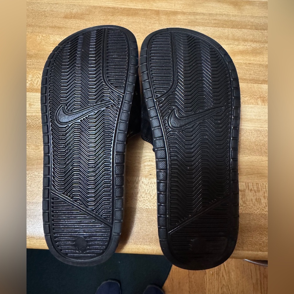 NWOT Women’s Nike Benassi JDI Slide Sandals - Size 6 - Picture 6 of 8
